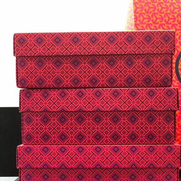 DESIGNER SHOE BOXES/DUST-RUFFLES chk my OFFER UP COUTUREHOARDERS for even more - Picture 6 of 15